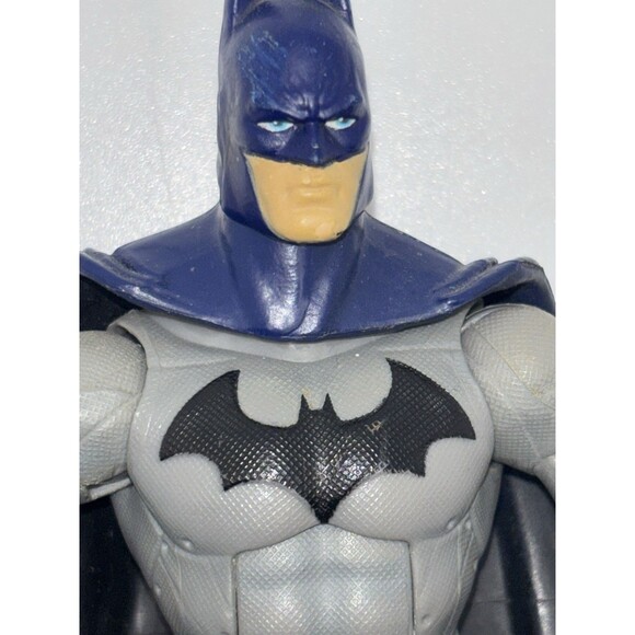 Mattel Batman DC Comics Blue & Dark Grey 7" Poseable Action Figure Jointed - Picture 5 of 7